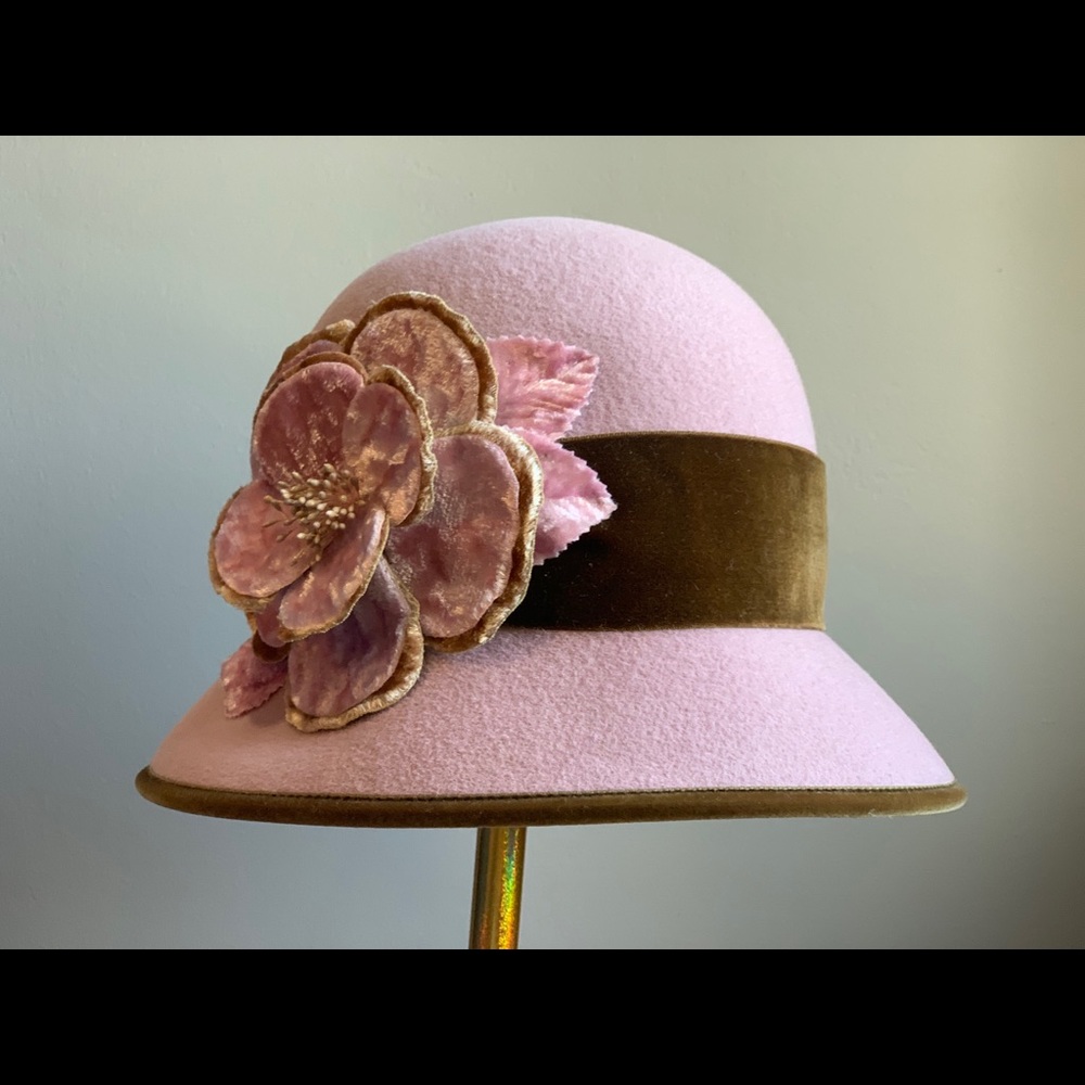 STUNNING Louise Green pink/brown felt hat